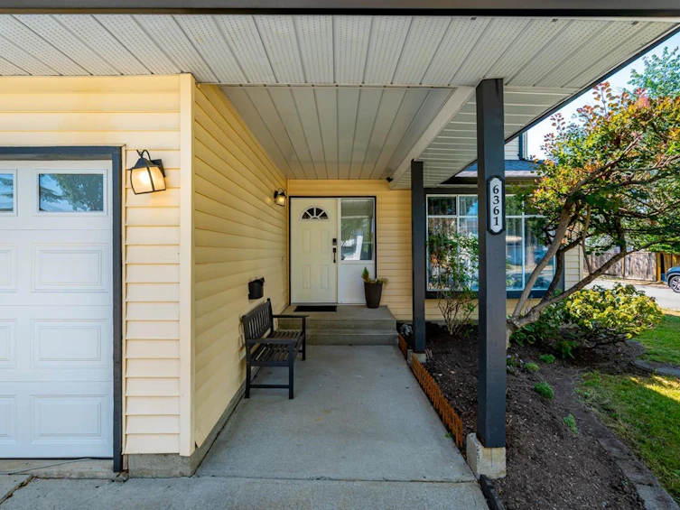 6361 172 Street, Surrey, BC, V3S 7C4 - 2