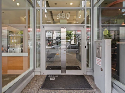 607-480 Robson Street - 2