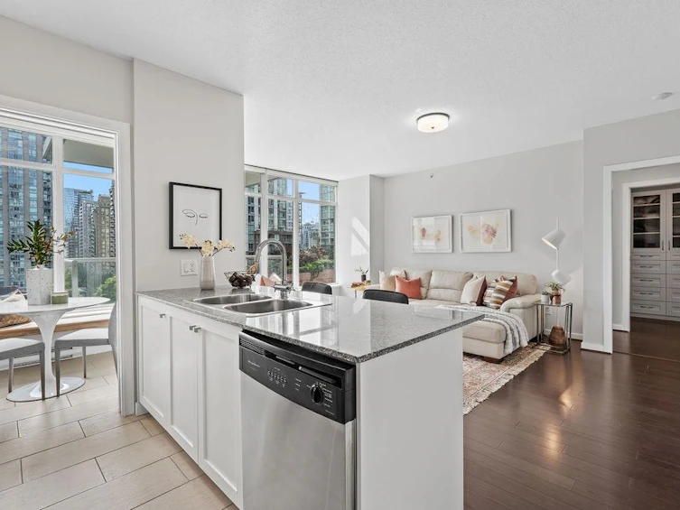 607-480 Robson Street, Vancouver, BC, V6B 1S1 - 10