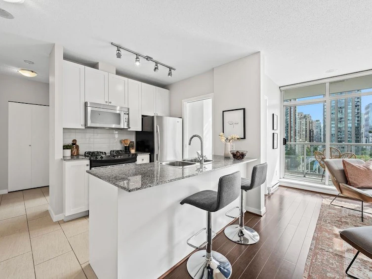 607-480 Robson Street, Vancouver, BC, V6B 1S1 - 6