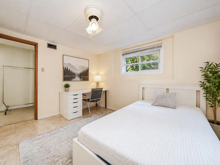 5225 Georgia Street, Burnaby, BC, V5B 1V3 - 23