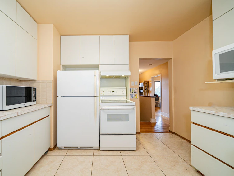5225 Georgia Street, Burnaby, BC, V5B 1V3 - 17