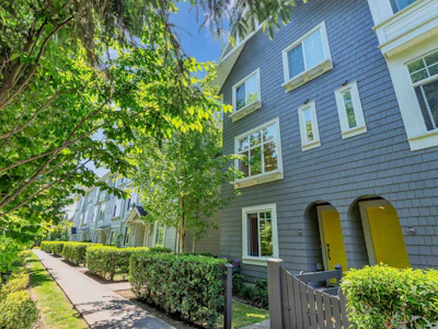 129-15850 85 Avenue - 3