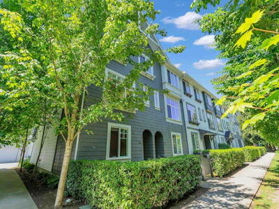 129-15850 85 Avenue - 4