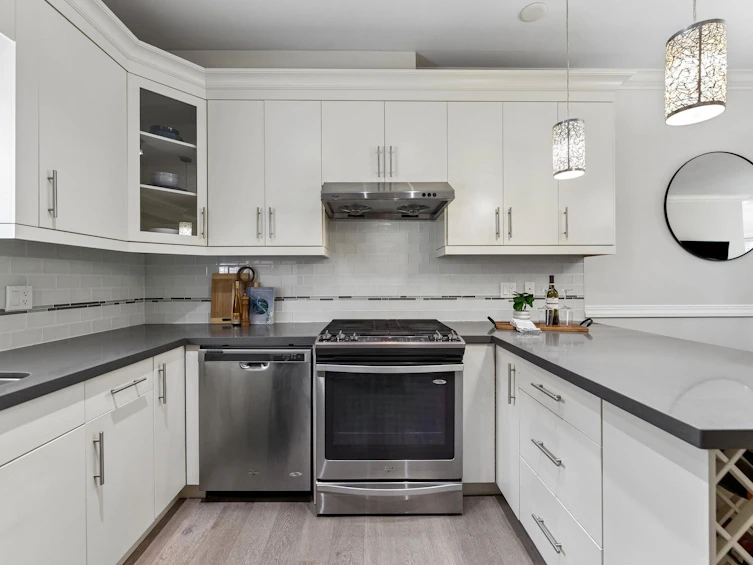 203-3488 Sefton Street, Port Coquitlam, BC, V3B 3R2 - 9