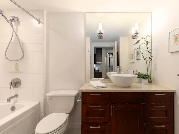 303-3595 W 18th Avenue, Vancouver, BC, V6S 1A9 - 8