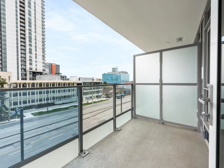 215-9675 King George Boulevard, Surrey, BC, V3T 0T7 - 7