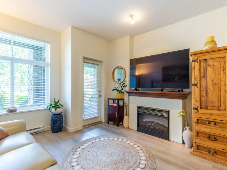 202-33318 E Bourquin Crescent, Abbotsford, BC, V2S 0A6 - 10