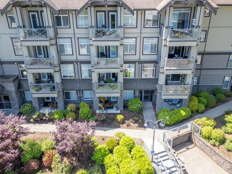 202-33318 E Bourquin Crescent, Abbotsford, BC, V2S 0A6 - 24