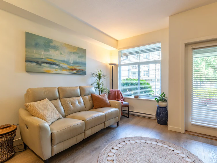 202-33318 E Bourquin Crescent, Abbotsford, BC, V2S 0A6 - 9