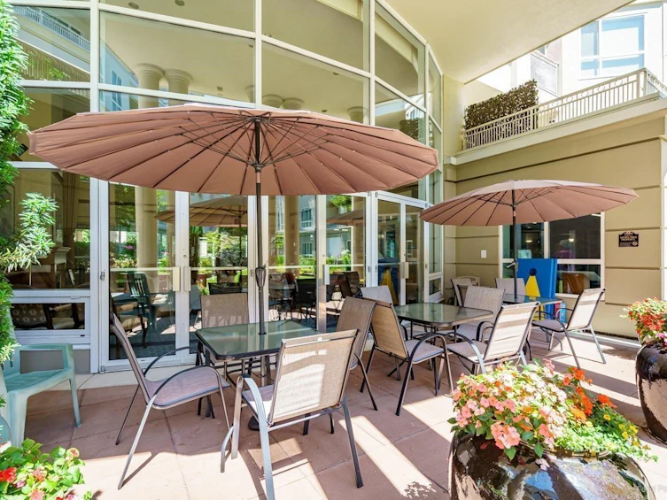 229-3098 Guildford Way, Coquitlam, BC, V3B 7W8 - 26