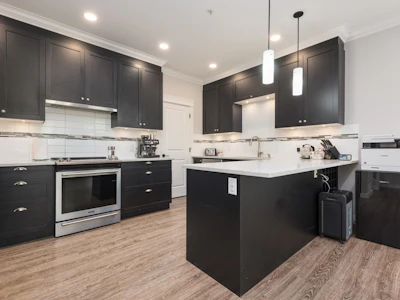 21-10525 240 Street - 2