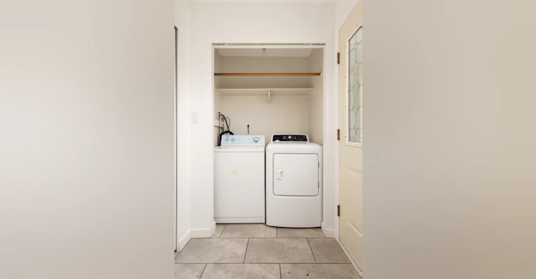 Main-4502 Nanaimo Street, Vancouver, BC, V5N 5J4 - 13