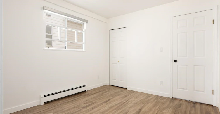 Main-4502 Nanaimo Street, Vancouver, BC, V5N 5J4 - 11