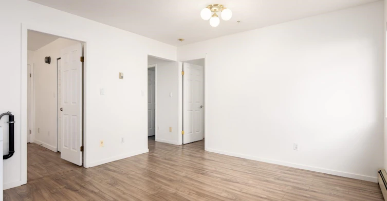 Main-4502 Nanaimo Street, Vancouver, BC, V5N 5J4 - 6