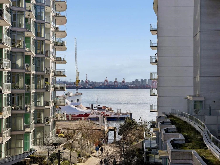 409-185 Victory Ship Way, North Vancouver, BC, V7L 0G2 - 23