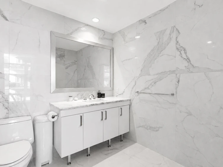 409-185 Victory Ship Way, North Vancouver, BC, V7L 0G2 - 20