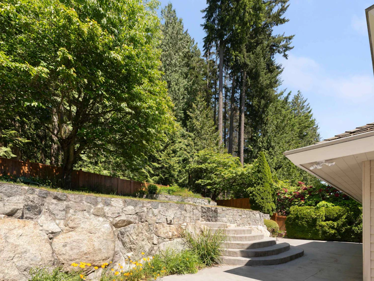 772 Regal Crescent, North Vancouver, BC, V7K 2X8 - 37
