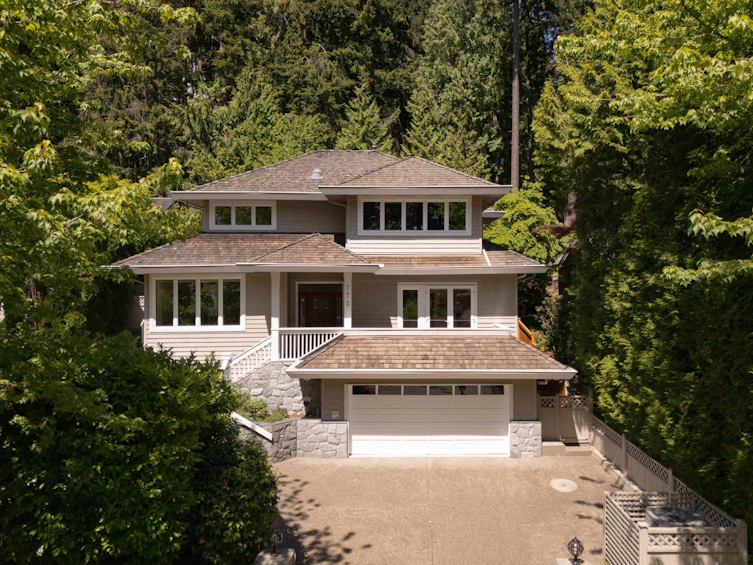 772 Regal Crescent, North Vancouver, BC, V7K 2X8 - 39
