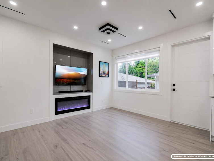 #2-4675 Canada Way, Burnaby, BC, V5G 1K9 - 5