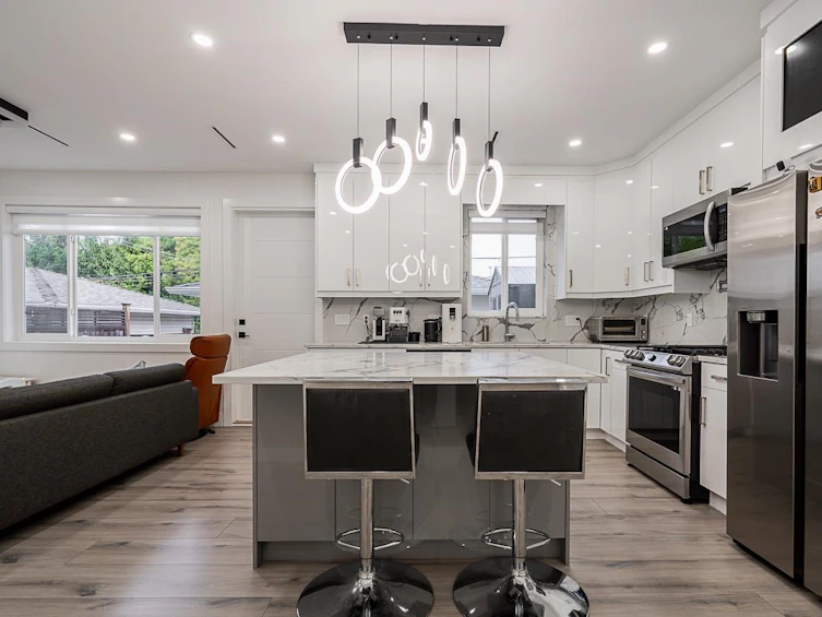 #2-4675 Canada Way, Burnaby, BC, V5G 1K9 - 12