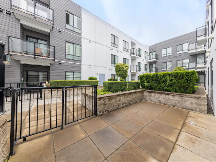 208-6968 Royal Oak Avenue, Burnaby, BC, V5J 4J2 - 21