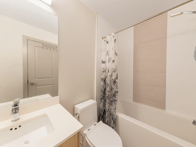 208-6968 Royal Oak Avenue, Burnaby, BC, V5J 4J2 - 7