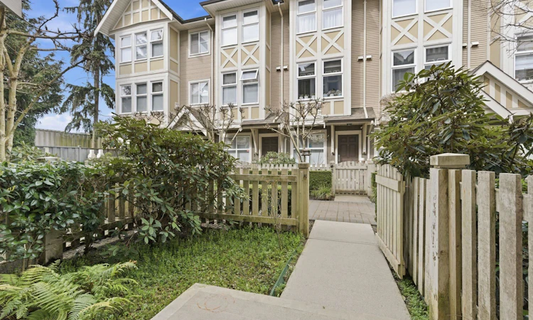 13-9333 Ferndale Road