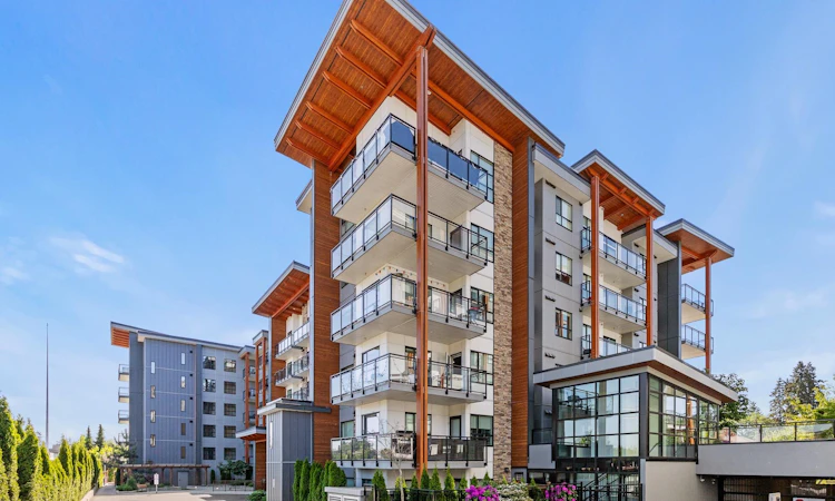 603-6960 Nicholson Road