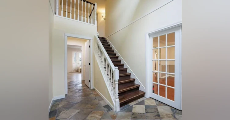 10300 167 Street, Surrey, BC, V4N 1Z2 - 11