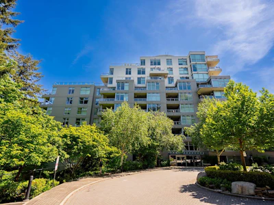 204-9262 University Crescent - 2
