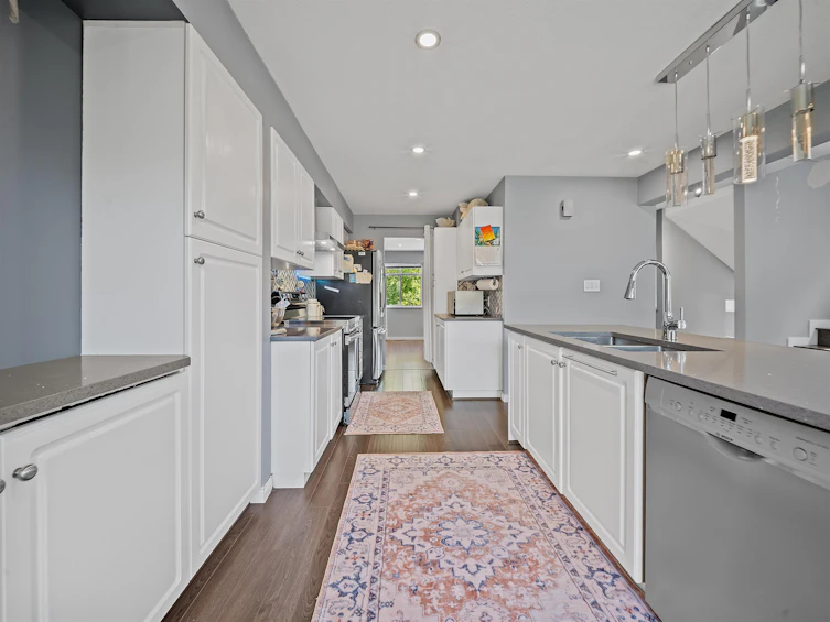3-10238 155a Street, Surrey, BC, V3R 0V8 - 9