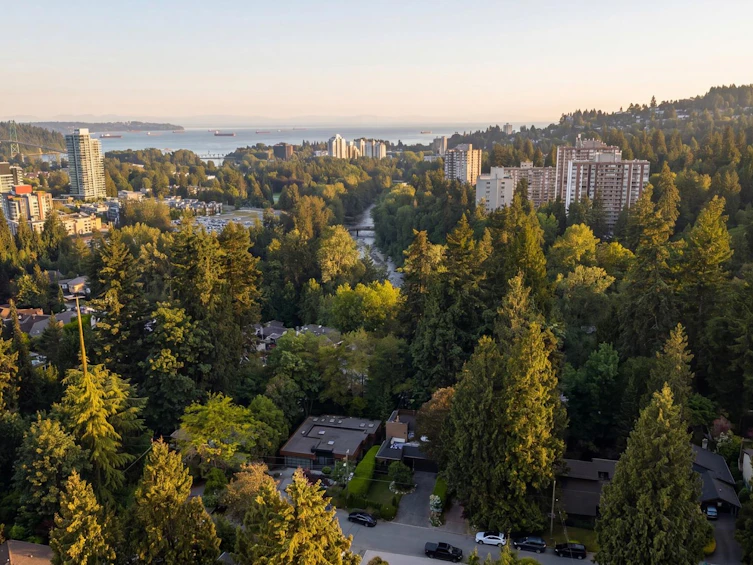 2221 Bowser Avenue, North Vancouver, BC, V7P 2Z1 - 38