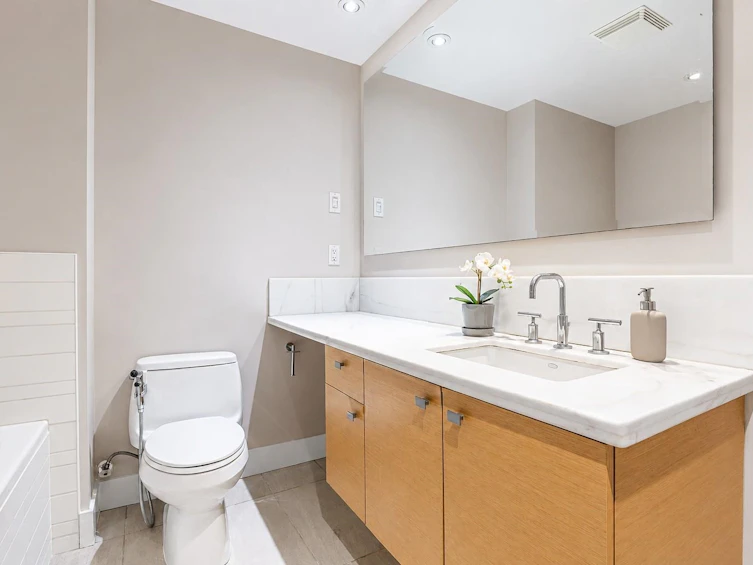 107-6015 Iona Drive, Vancouver, BC, V6T 2J4 - 18