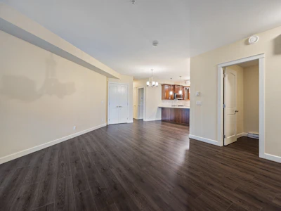 408-20376 86 Avenue - 5