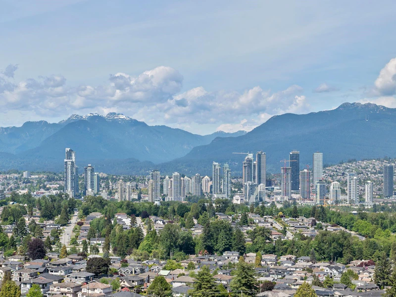 2001 - 5645 Barker Avenue, Burnaby BC V5H 3Z5