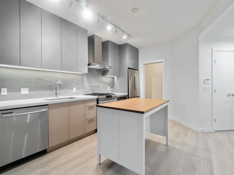 114 - 603 Regan Avenue, Coquitlam BC