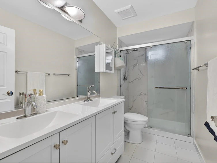 8026 18th Avenue, Burnaby, BC, V3N 1J8 - 27