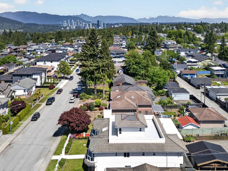 8026 18th Avenue, Burnaby, BC, V3N 1J8 - 38