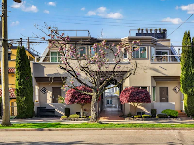 1261 W 7th Avenue - 2