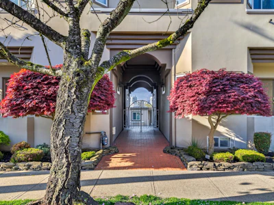 1261 W 7th Avenue - 3