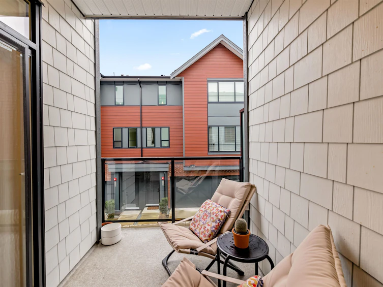 18-19897 75a Avenue, Langley, BC, V2Y 3S2 - 21