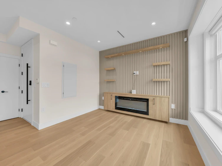 1620 E 53rd Avenue, Vancouver, BC, V5P 3H7 - 3