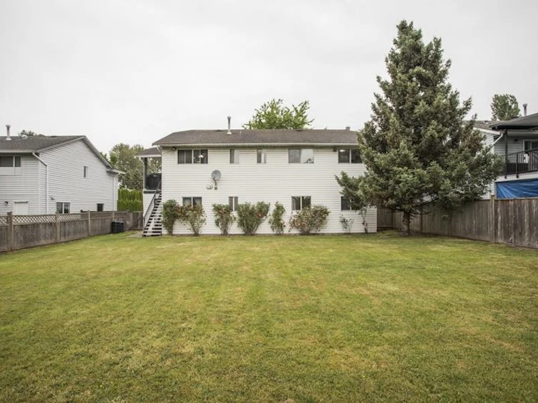 20118 Ospring Street, Maple Ridge, BC, V2X 0G5 - 31