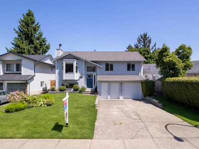 9242 209a Crescent - 4