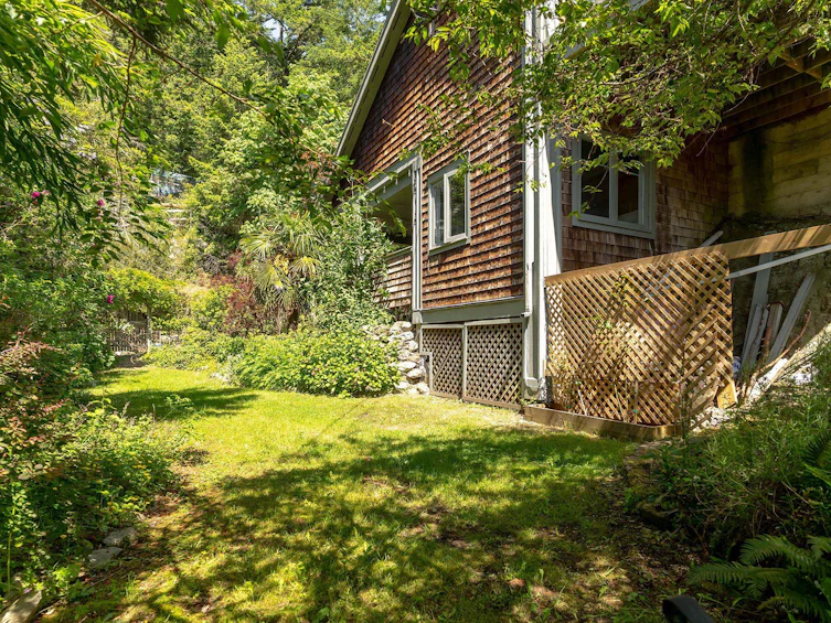 342 Creek Road, Bowen Island, BC, V0N 1G1 - 35