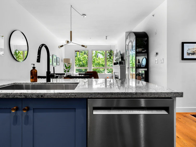412-2601 Whiteley Court, North Vancouver, BC, V7J 2R7 - 15
