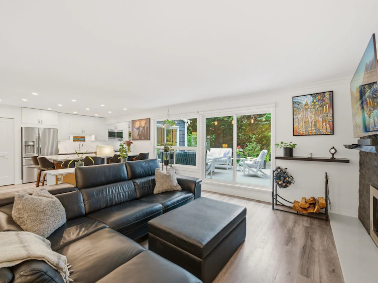 4-9151 Forest Grove Drive, Burnaby, BC, V5A 3Z5 - 9