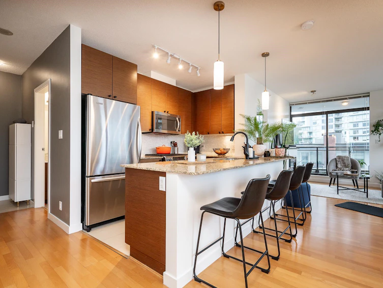 504-400 Capilano Road, Port Moody, BC, V3H 0E1 - 4