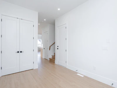 8425 George Street - 3